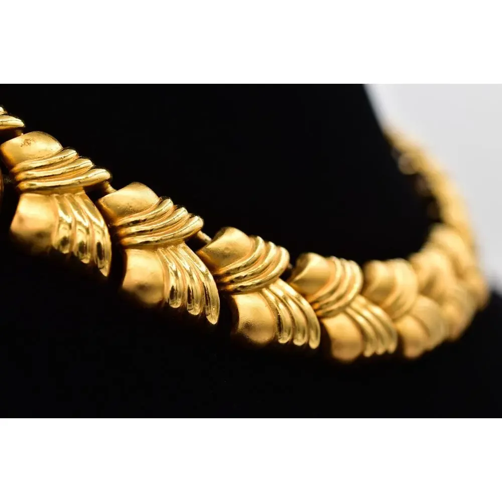 Napier Vintage Collar Necklace Matte Brushed Gold Polished Chunky Signed BinBD